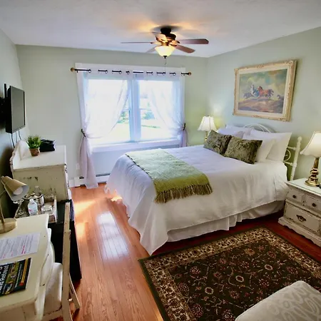 Twin Peaks B&B Mindemoya Room photo